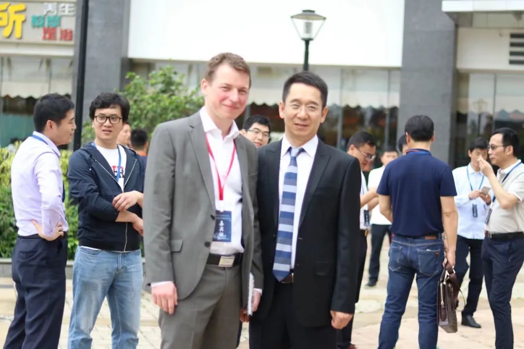 深圳風(fēng)向標教育資源股份有限公司